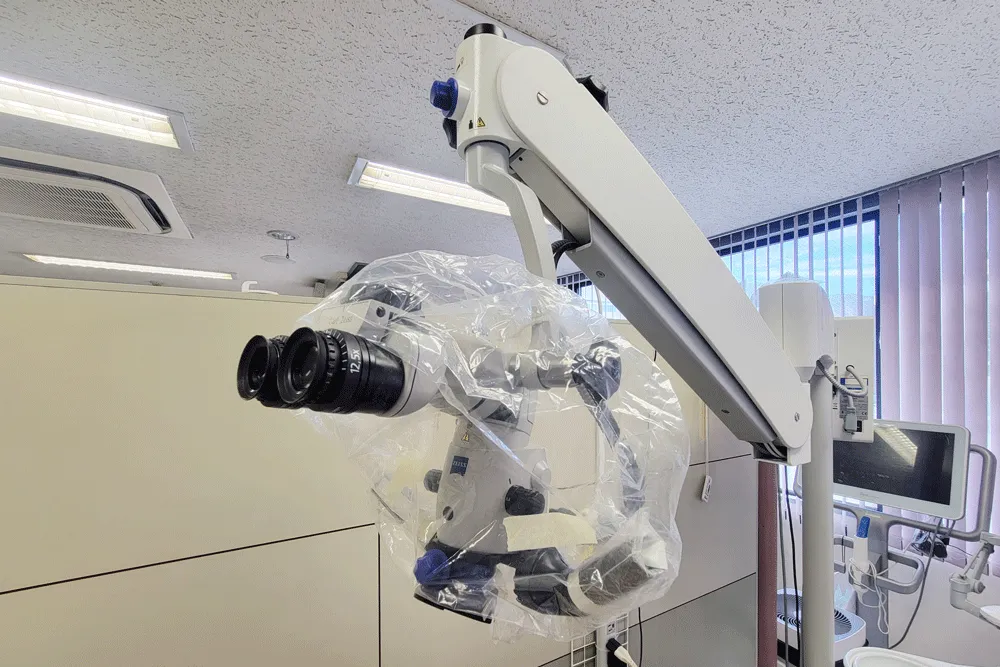 マイクロスコープ(手術用顕微鏡)